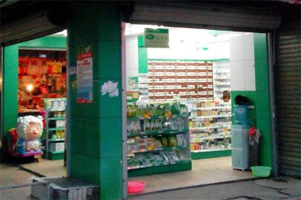 百秀大药房加盟品牌介绍的实力来自于百秀的品牌，