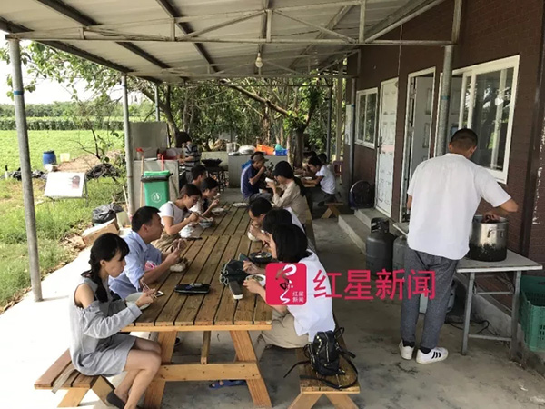 台风“天鸽”正面袭击珠海农场受损向消费者借钱百万