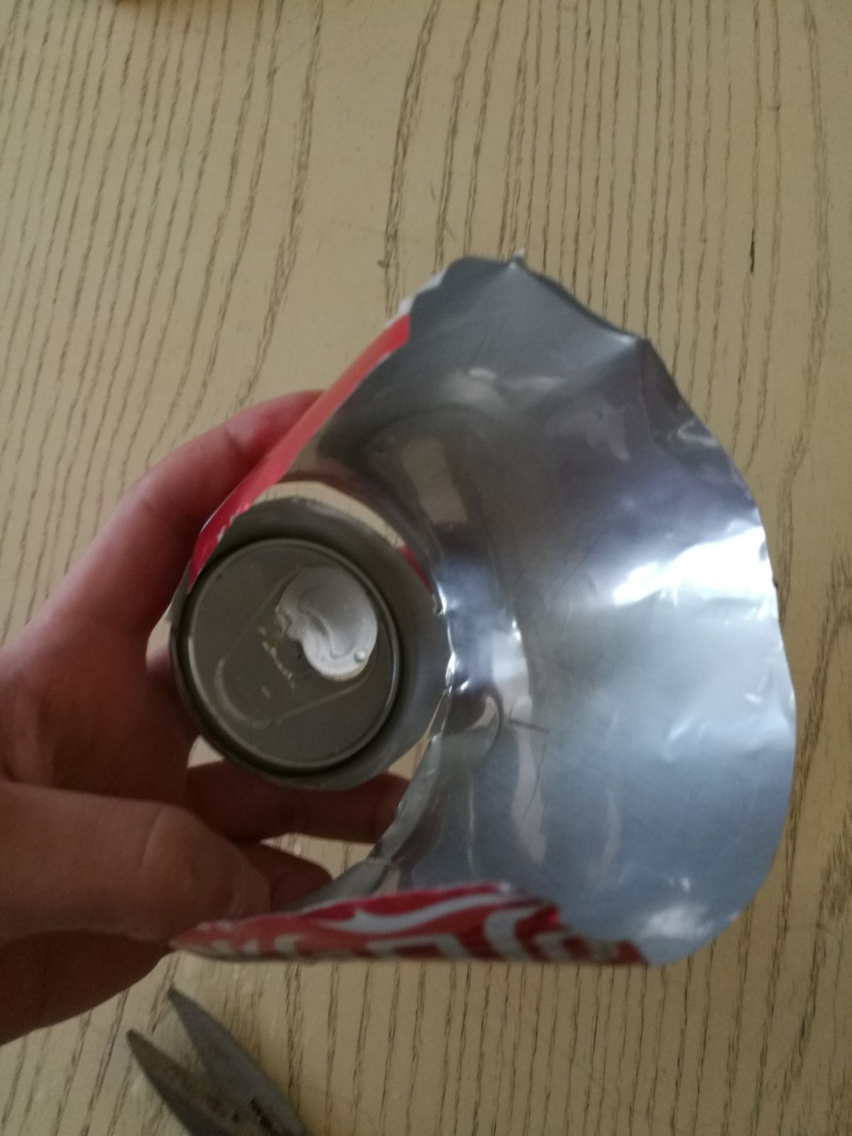 如何用一只啤酒铝罐自制wi信号放大器？