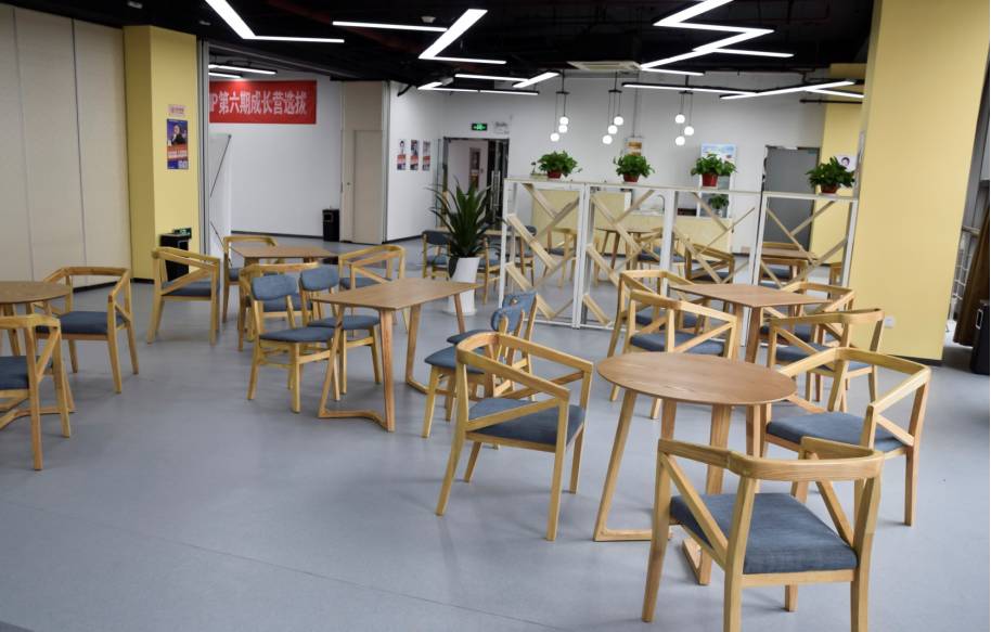 有没有创业不得不、工作时间灵活，适合老年人做的创业项目